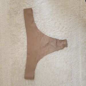 EBY Seamless Thong - Nude